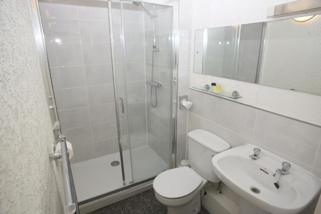 Cliff Lawn Hotel Лийдс Стая снимка