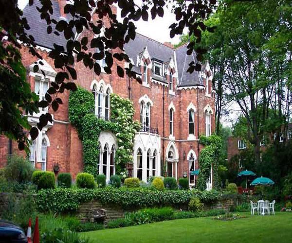 Cliff Lawn Hotel Лийдс Екстериор снимка
